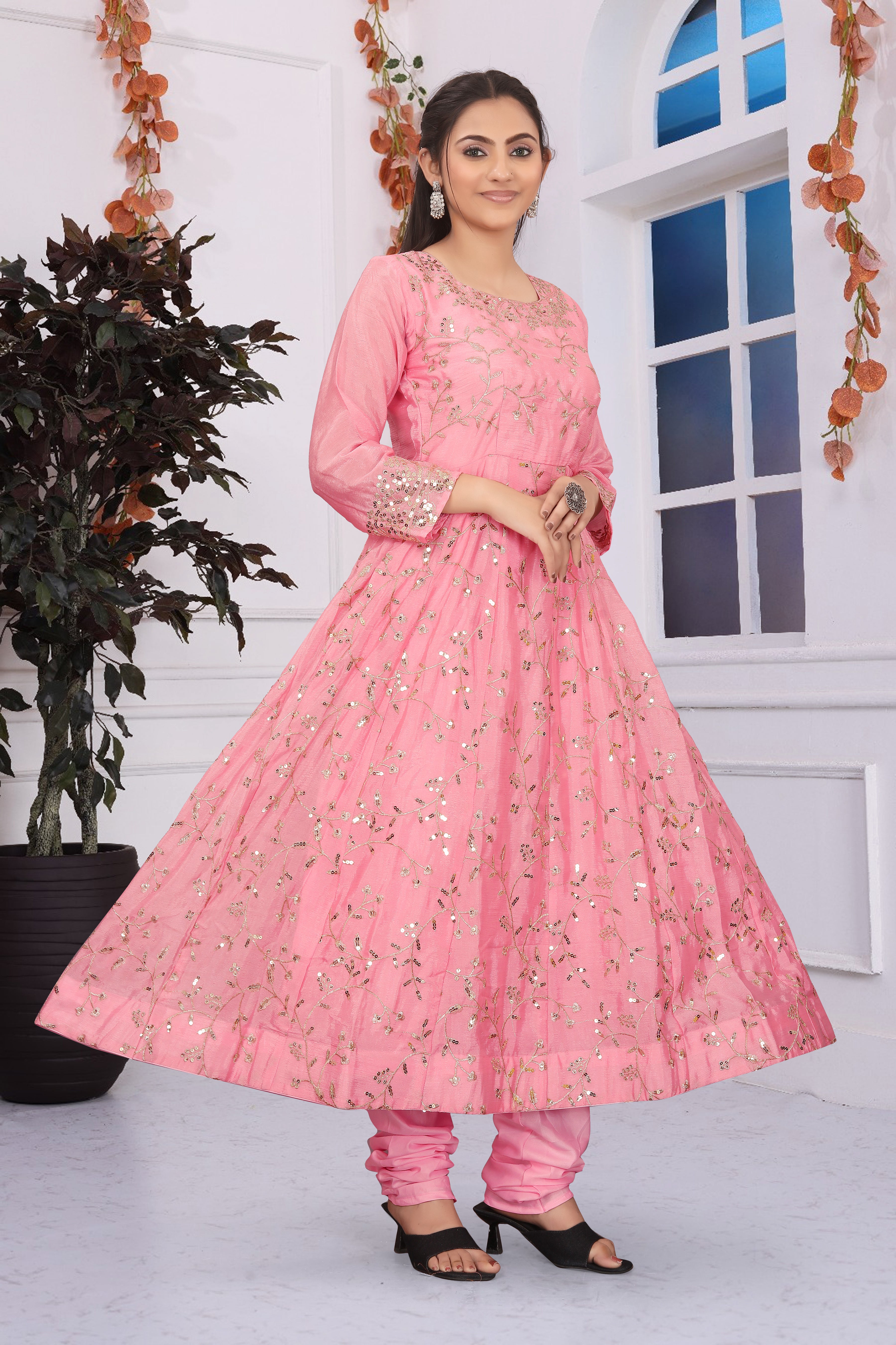 Women Embroidered Kurta With Churidar & Dupatta Kurta Sets