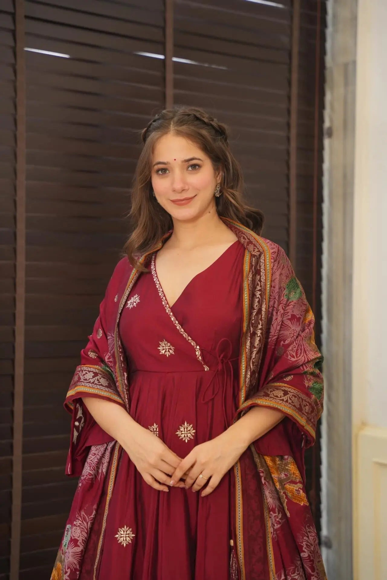 mahir Divine Parinita suit set :-2