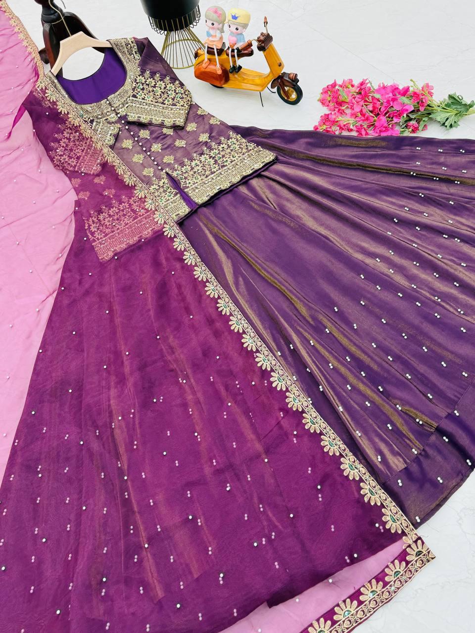 Luxurious Ethnic Lengha Suit Set with Exquisite Embroidery Work
