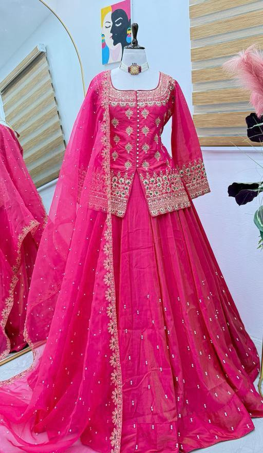 Luxurious Ethnic Lengha Suit Set with Exquisite Embroidery Work