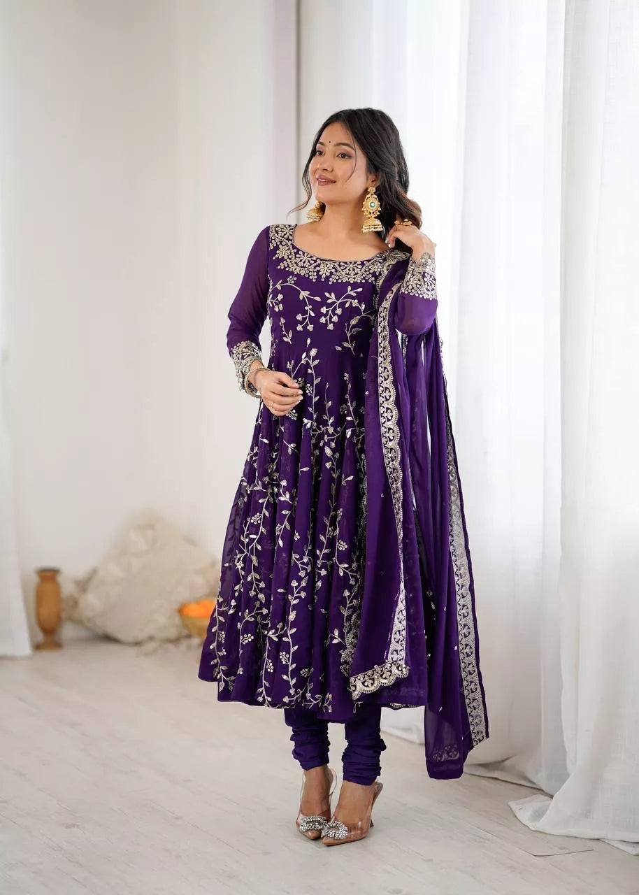 Women Embroidered Kurta With Churidar & Dupatta Kurta Sets
