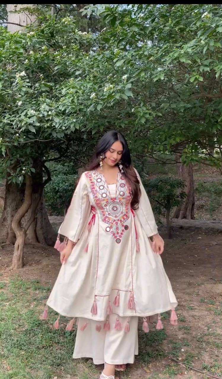 Vritika Pure Khadi Cottan Mirror Tassel Co-ord Set