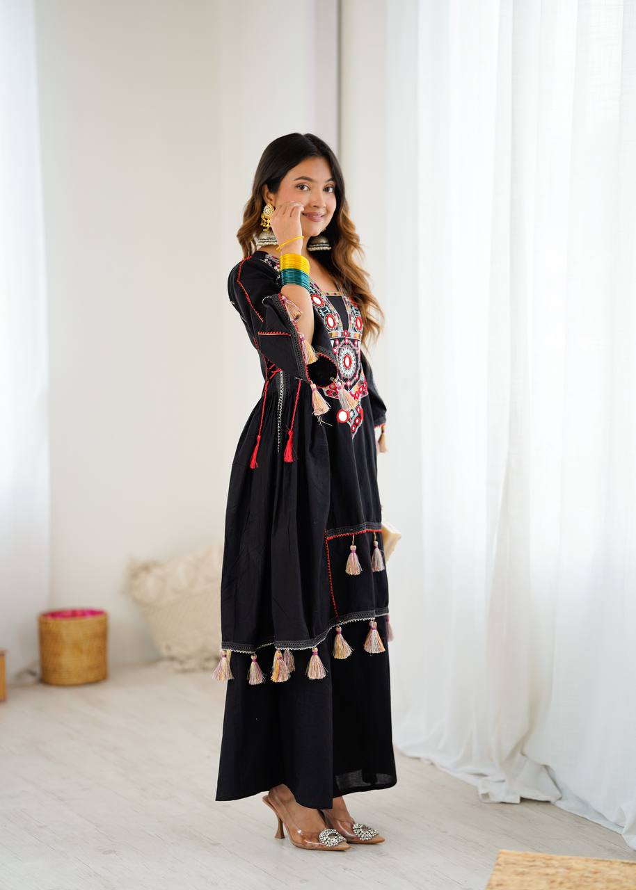 Vritika Pure Khadi Cottan Mirror Tassel Co-ord Set