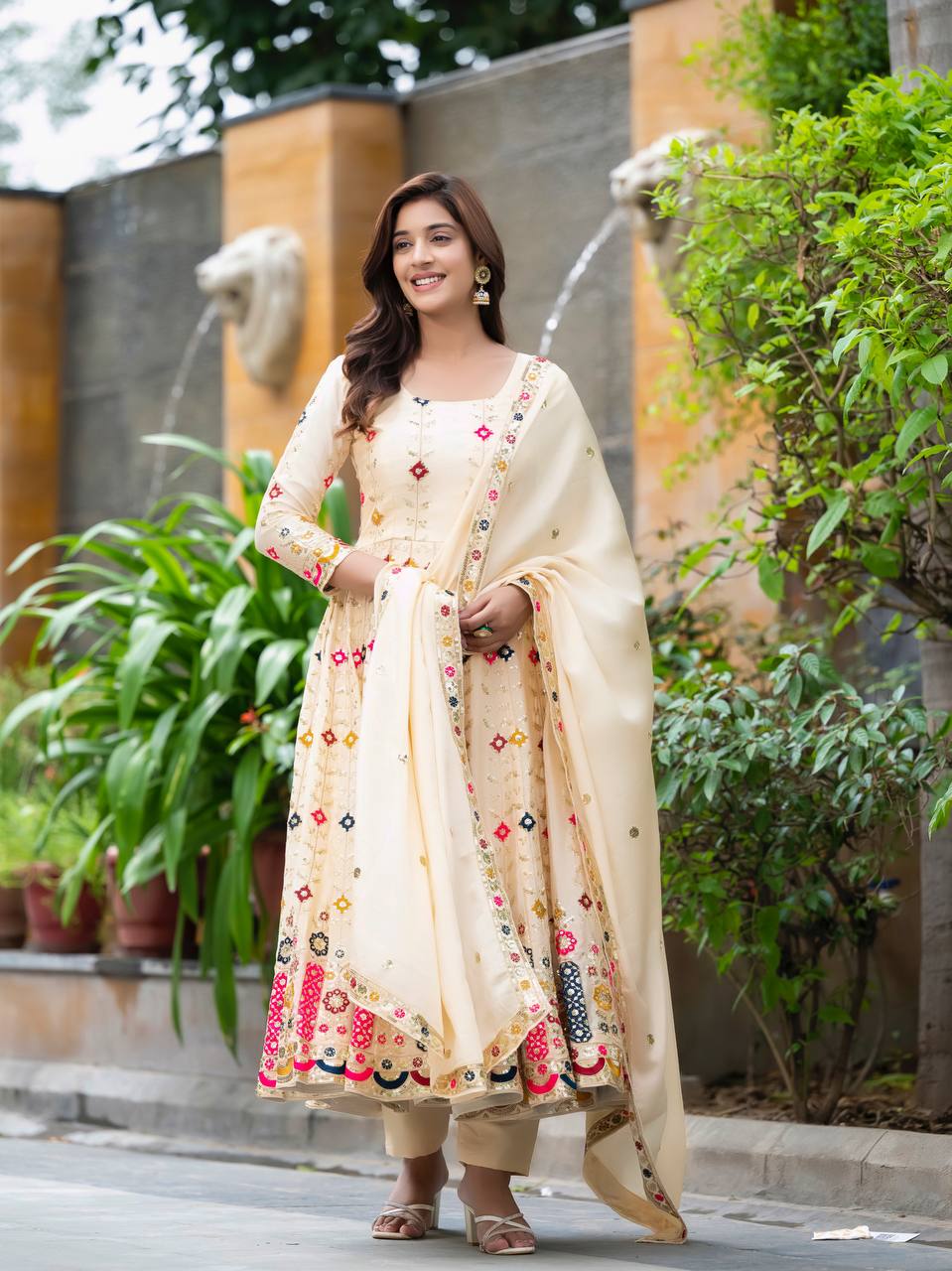 PREMIUM &amp; LUXURIOUS DESIGNER READYMADE ALIA CUT ANARKALI SUIT