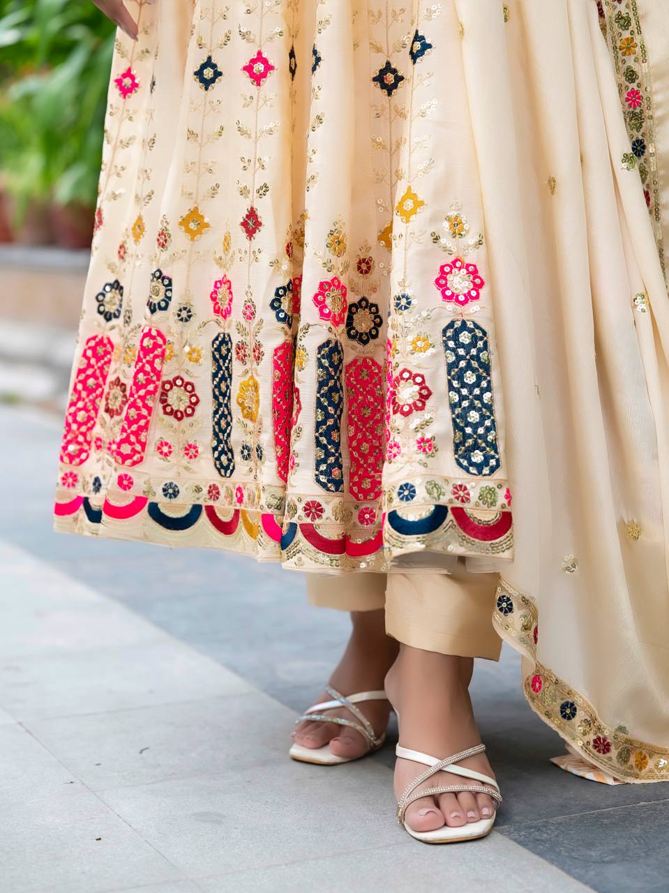 PREMIUM &amp; LUXURIOUS DESIGNER READYMADE ALIA CUT ANARKALI SUIT